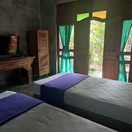 Watukarung Ristu Homestay Kalak エクステリア 写真