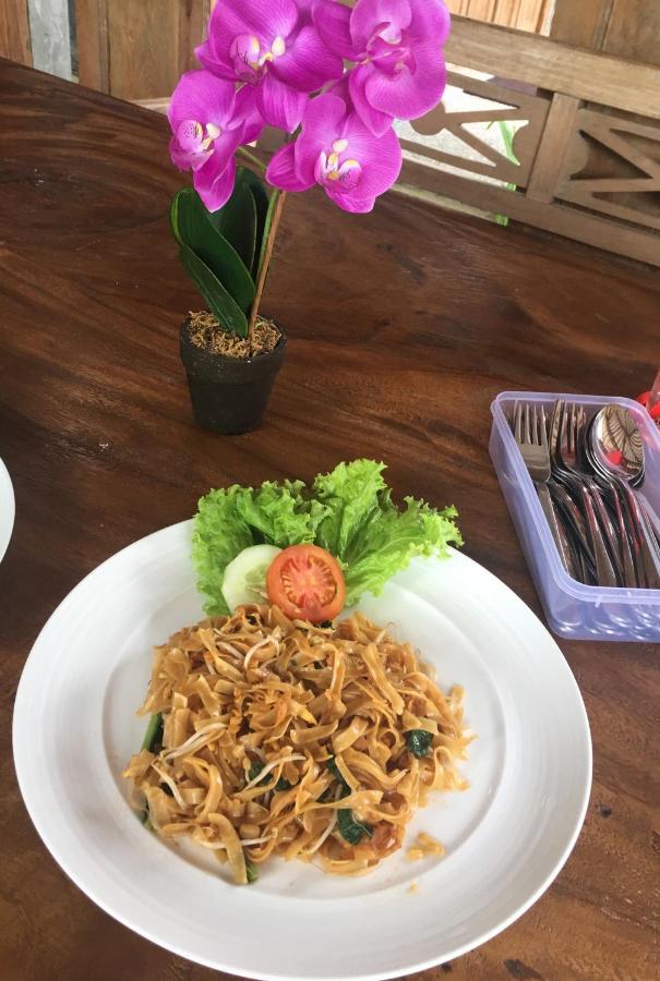 Watukarung Ristu Homestay Kalak エクステリア 写真