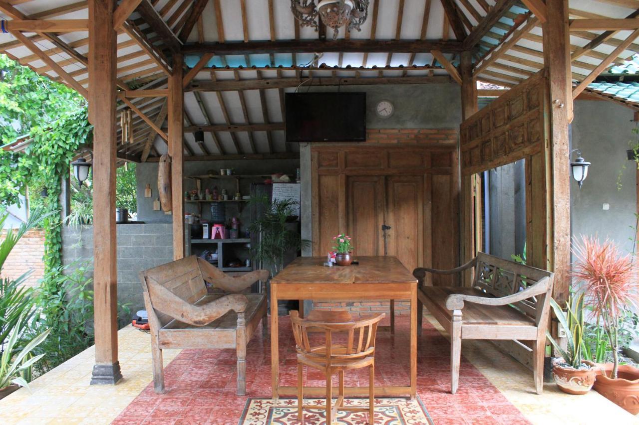 Watukarung Ristu Homestay Kalak エクステリア 写真