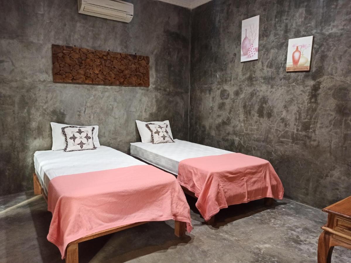 Watukarung Ristu Homestay Kalak エクステリア 写真
